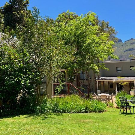 Alluvia Boutique Winery & Luxury Accommodation สเตลเลนบอช ห้อง รูปภาพ The garden of the Cape of Good Hope Centre