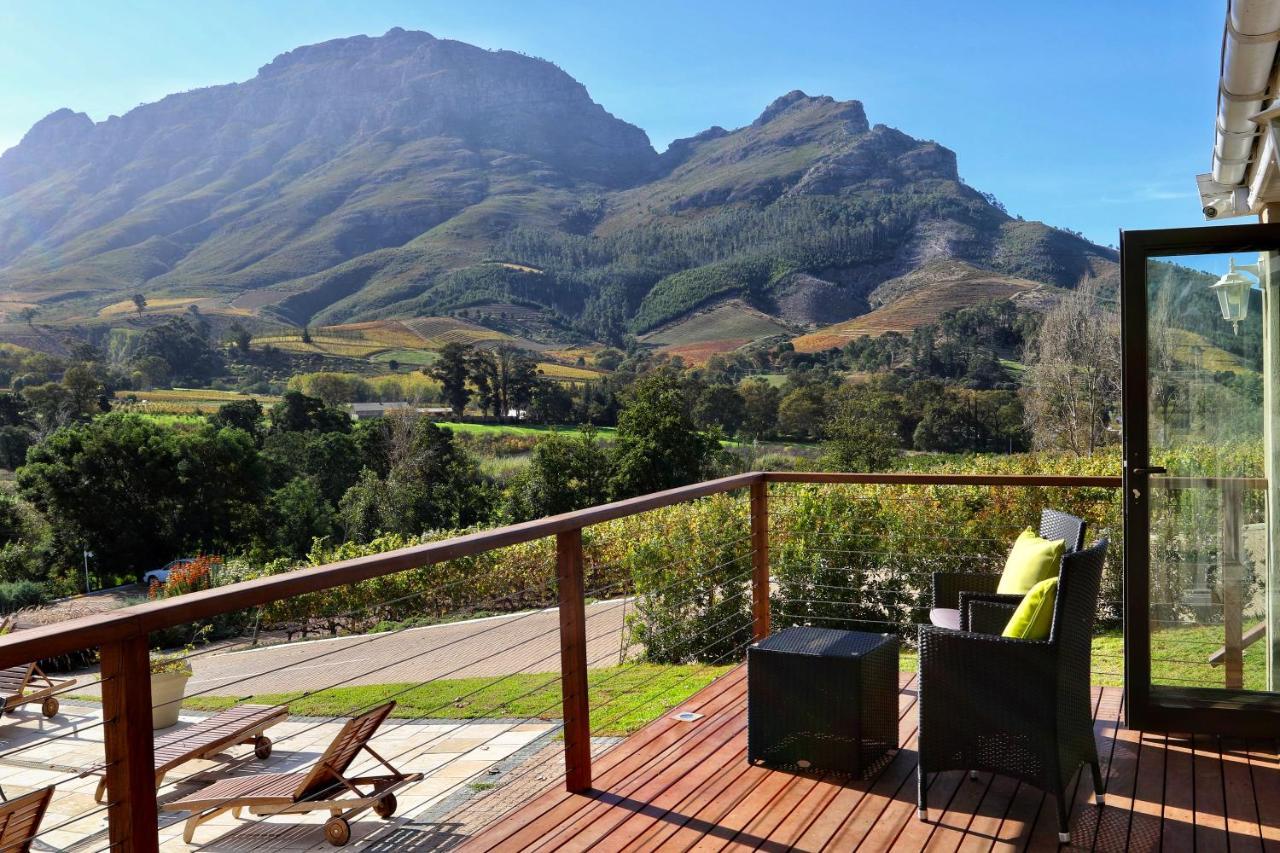 Alluvia Boutique Winery & Luxury Accommodation สเตลเลนบอช ภายนอก รูปภาพ