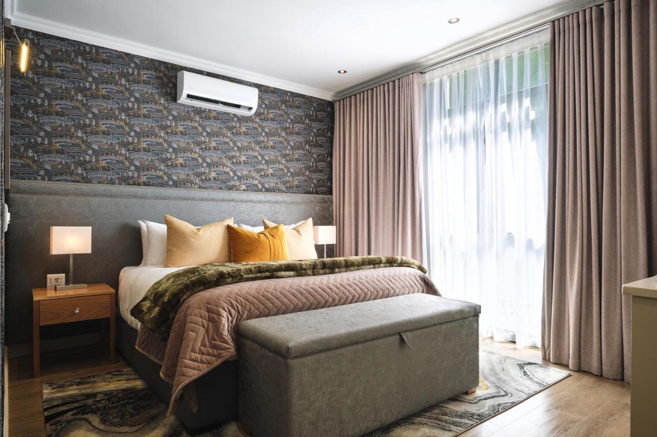 Alluvia Boutique Winery & Luxury Accommodation สเตลเลนบอช ภายนอก รูปภาพ